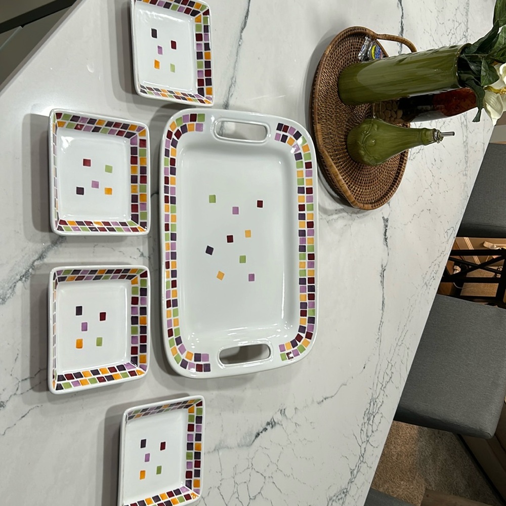 Pampered Chef “Simple Additions” Serving Tray/Platter + 4 Matching Plates